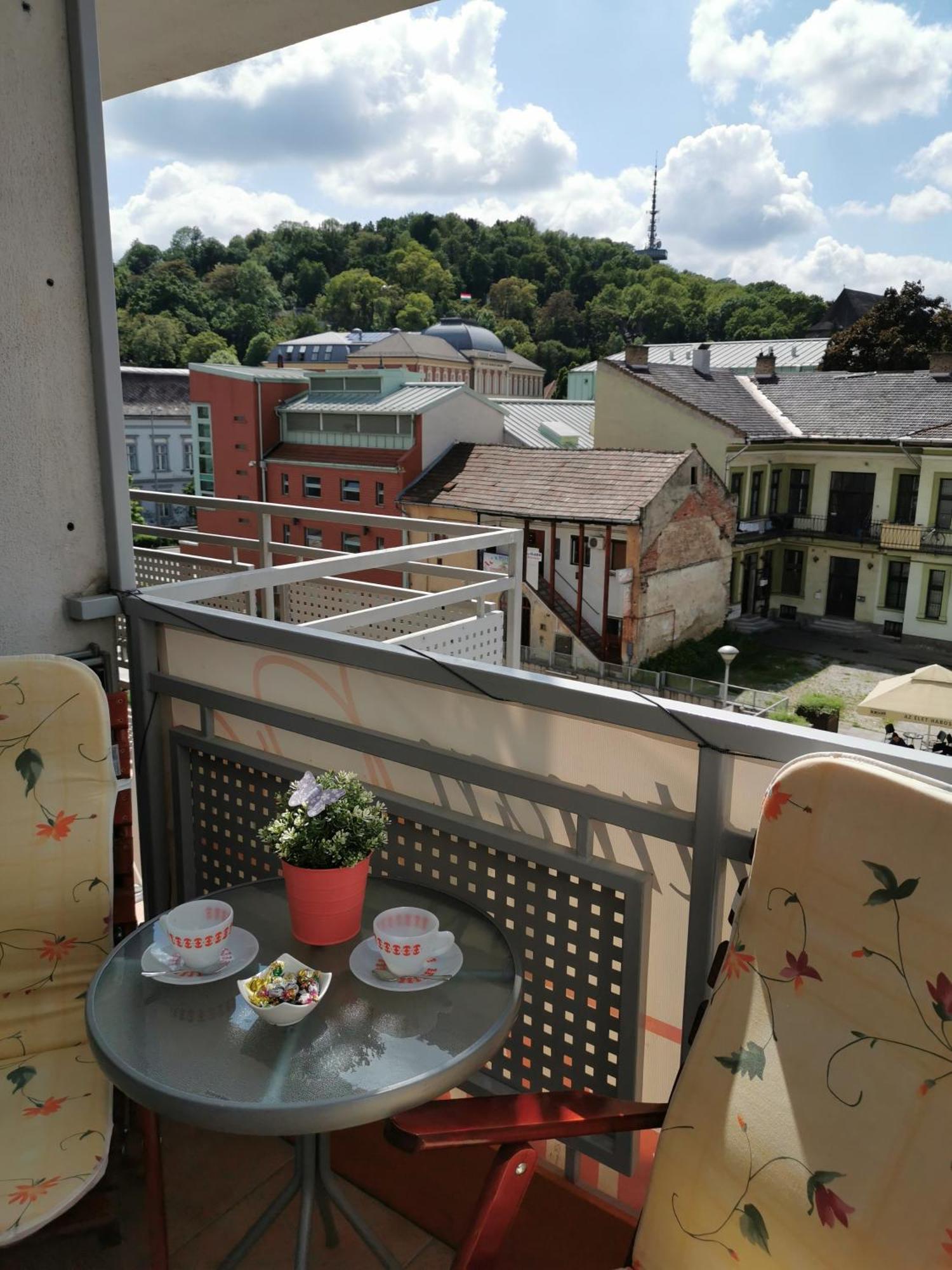 Dia Apartman Miskolc Dış mekan fotoğraf